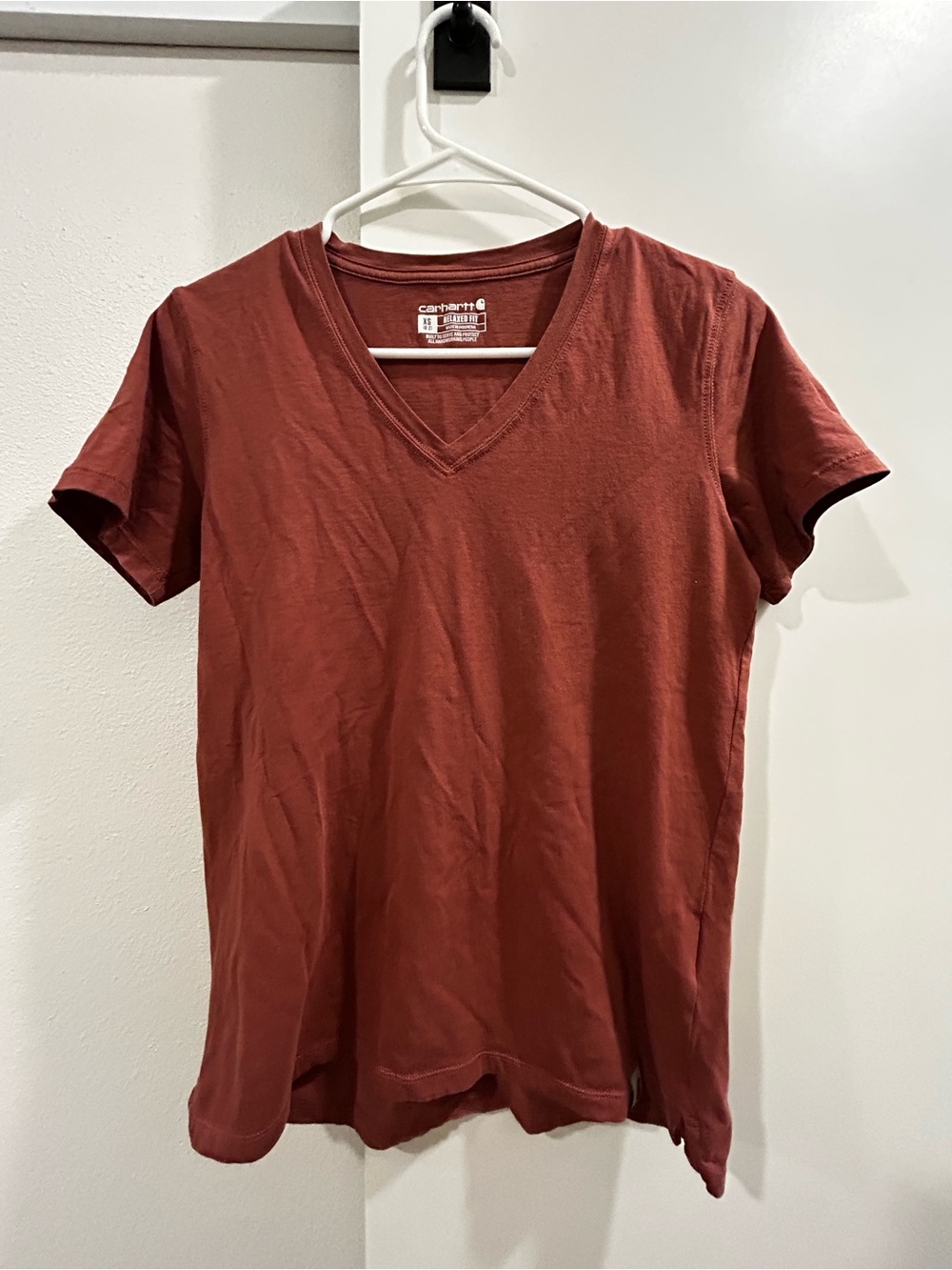 Carhartt Women's V-Neck Tee in Rust